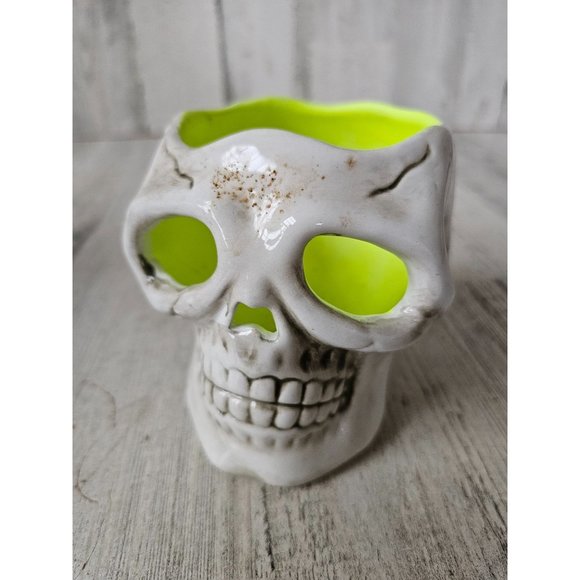 Porcelain skull skeleton tea light planter decor - Picture 1 of 8
